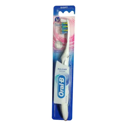 مسواک اورال بی مدل Pulsar Gum Care با برس نرم