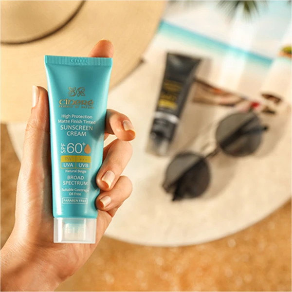 قیمت کرم ضد آفتاب رنگی سینره با SPF60 مناسب پوست چرب حجم 50 میلی لیتر