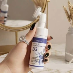 خرید فوم شستشوی صورت ویتامین B3 کورمسیک برس‌دار حجم 150 میلی لیتر